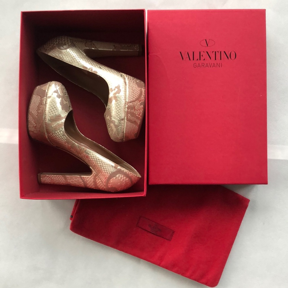 Valentino gold and blush platform pumps Size 37 - Picture 8 of 8